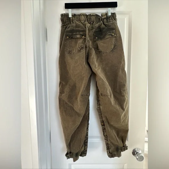 Free People Can't Compare Slouch Pants Cargo Zipper Pockets Dusty Olive Small - Picture 4 of 6
